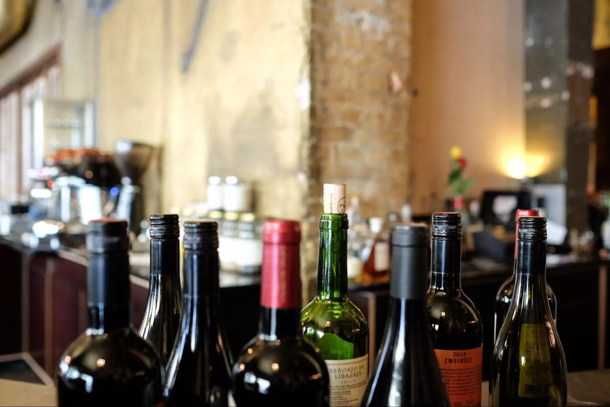 6 astuces pour la conservation d'un vin rouge ouvert - LAVAU